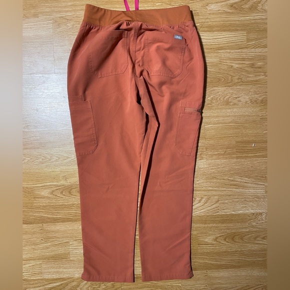 FIGS-High Waisted Yola Skinny Scrub Pant - Picture 4 of 5